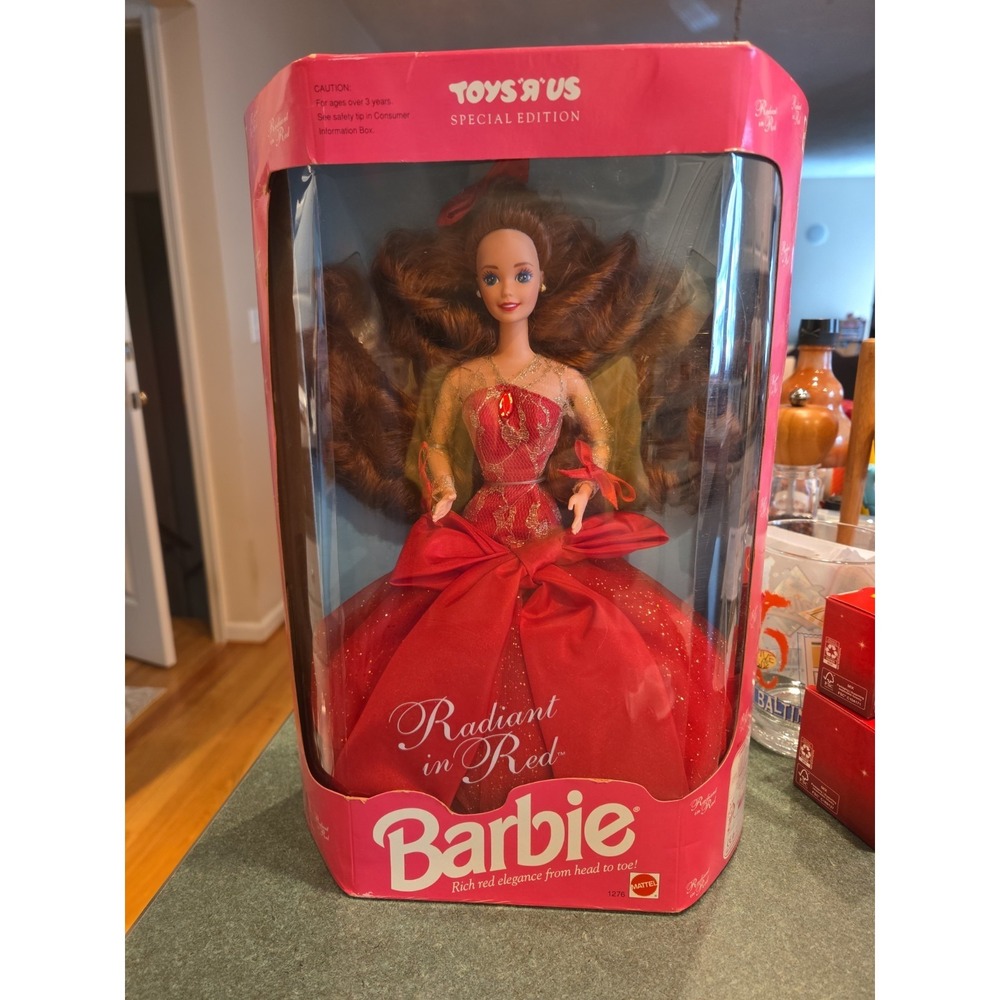 Radiant in Red Barbie Doll Toys R Us Special Edition 1992 Mattel No. 1276